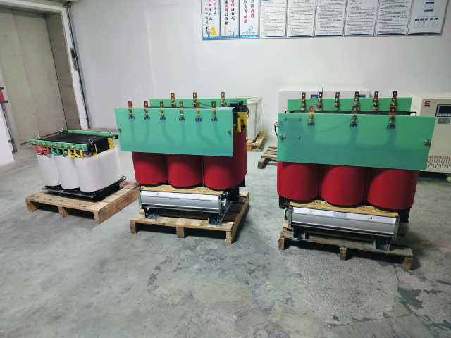 施秉KS11-1000KVA矿用变压器
